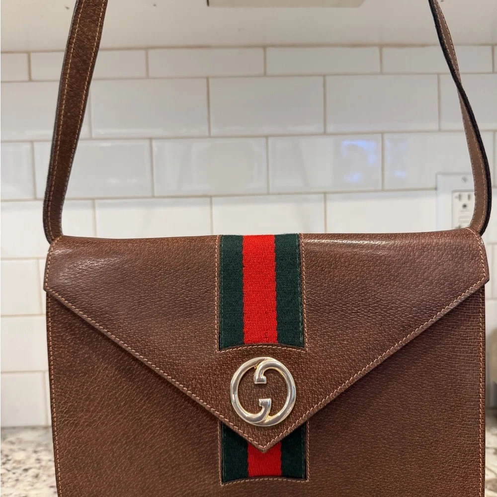 Gucci Brown Leather Satchel vintage with Gold Accent - Picture 8 of 16